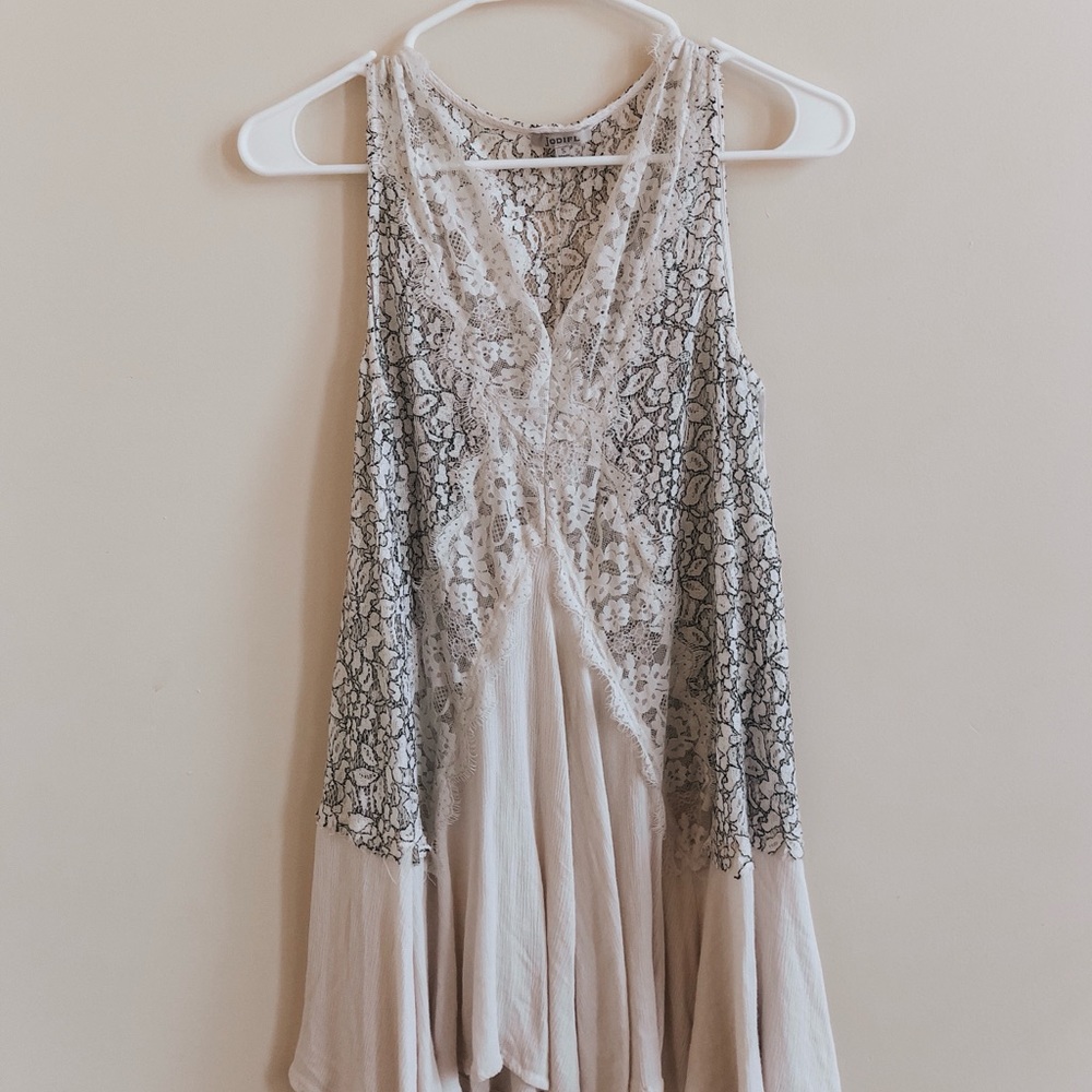 Jodifl lace tunic.